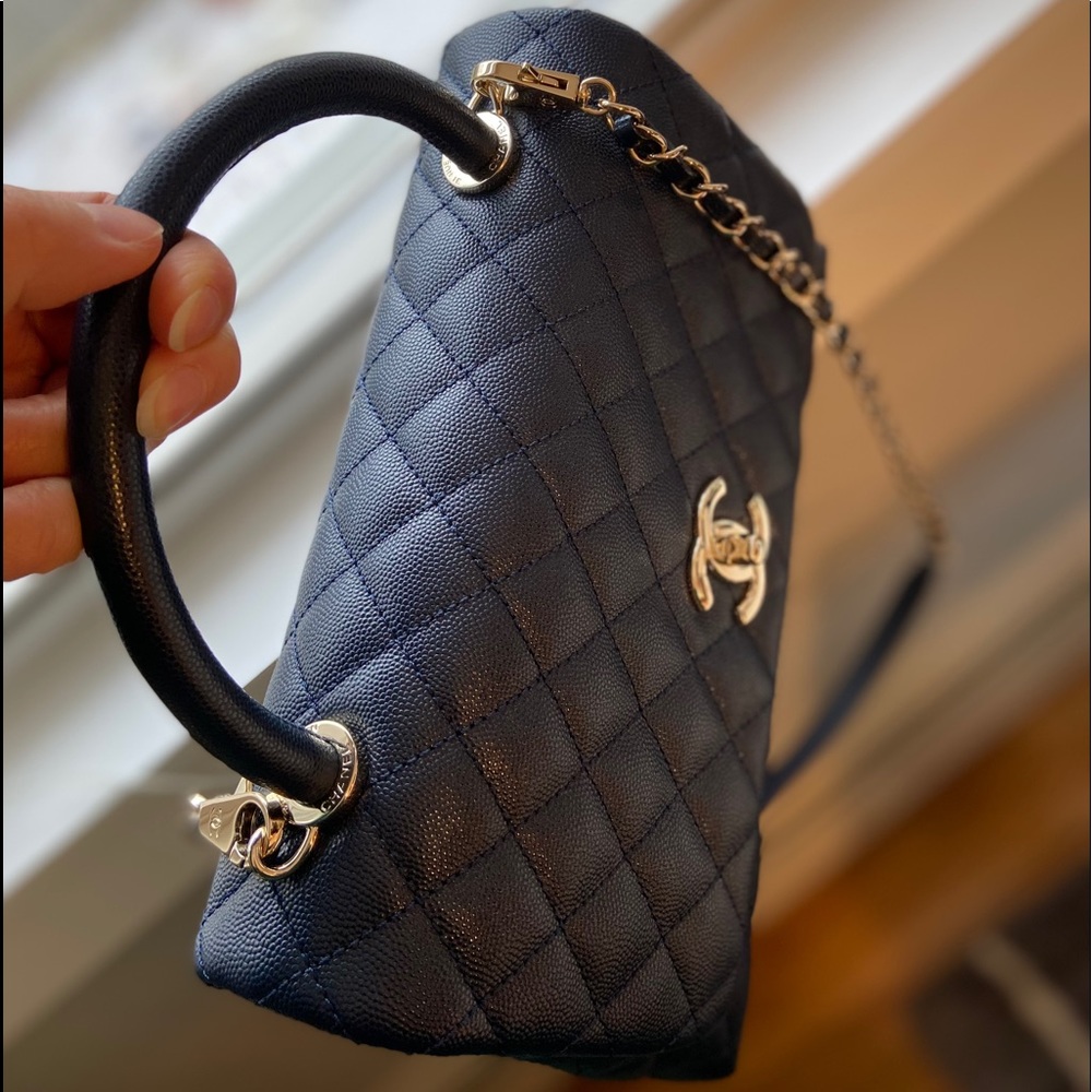 CHANEL Coco Handle - Picture 14 of 16